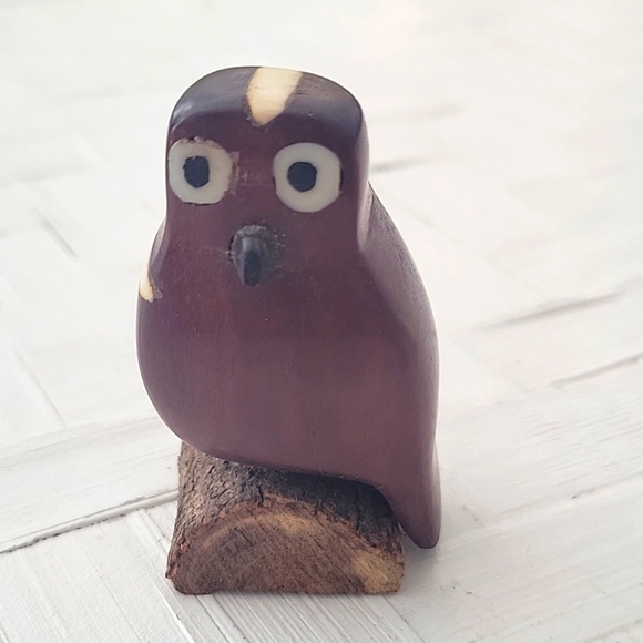 Hand Carved Wooden Owl Sitting on a Log with Inlayed Eyes Wing and Top of Head - Picture 1 of 10
